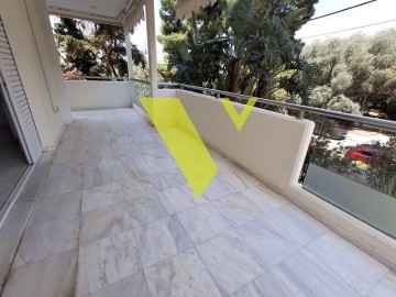 (Προς Ενοικίαση) Κατοικία Μεζονέτα || Αθήνα Νότια/Γλυφάδα - 330 τ.μ, 4 Υ/Δ, 2.900€