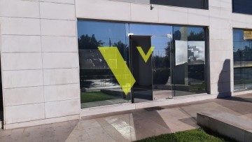 (Προς Ενοικίαση) Επαγγελματικός Χώρος Κατάστημα || Αθήνα Νότια/Άλιμος - 292 τ.μ, 2.300€