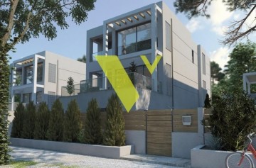 (Προς Πώληση) Κατοικία Μεζονέτα || Ανατολική Αττική/Βάρη-Βάρκιζα - 378 τ.μ, 5 Υ/Δ, 820.000€