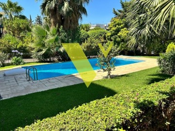 (Προς Πώληση) Κατοικία Μεζονέτα || Ανατολική Αττική/Βούλα - 300 τ.μ, 4 Υ/Δ, 1.200.000€