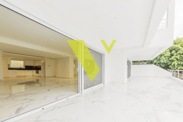 (Προς Ενοικίαση) Κατοικία Μονοκατοικία || Ανατολική Αττική/Βουλιαγμένη - 450 τ.μ, 4 Υ/Δ, 6.500€
