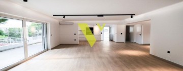 (Προς Πώληση) Κατοικία Διαμέρισμα || Αθήνα Νότια/Γλυφάδα - 129 τ.μ, 3 Υ/Δ, 630.000€