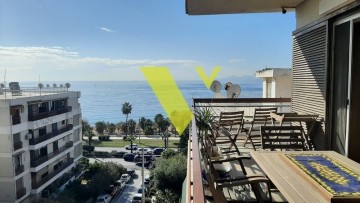 (For Sale) Residential Apartment || Athens South/Palaio Faliro - 182 Sq.m, 3 Bedrooms, 700.000€