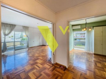 (For Sale) Residential Apartment || Athens South/Nea Smyrni - 100 Sq.m, 2 Bedrooms, 300.000€