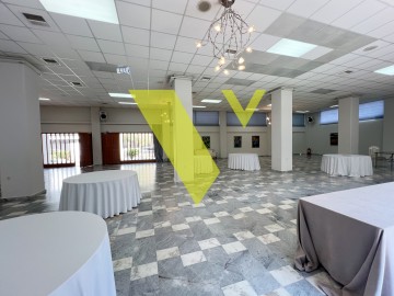 (Προς Ενοικίαση) Επαγγελματικός Χώρος Αίθουσα || Αθήνα Νότια/Άλιμος - 535 τ.μ, 9.500€
