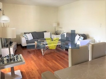 (For Sale) Residential Floor Apartment || Athens South/Glyfada - 137 Sq.m, 4 Bedrooms, 650.000€