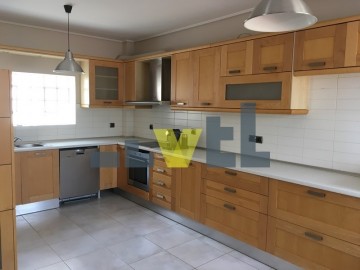 (For Sale) Residential Detached house || East Attica/Vari-Varkiza - 350 Sq.m, 6 Bedrooms, 660.000€