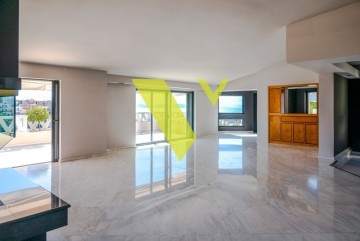(For Rent) Residential Maisonette || East Attica/Voula - 320 Sq.m, 3 Bedrooms, 5.500€