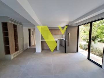 (For Sale) Residential Apartment || East Attica/Vouliagmeni - 66 Sq.m, 1 Bedrooms, 400.000€