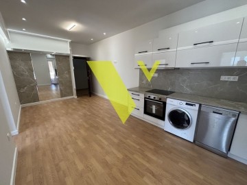 (For Sale) Residential Apartment || Athens South/Palaio Faliro - 60 Sq.m, 2 Bedrooms, 200.000€