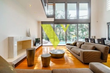 (For Rent) Residential Maisonette || Athens South/Glyfada - 320 Sq.m, 5 Bedrooms, 8.800€