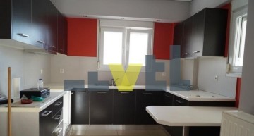 (Προς Πώληση) Κατοικία Οροφοδιαμέρισμα || Αθήνα Νότια/Γλυφάδα - 85 τ.μ, 2 Υ/Δ, 330.000€