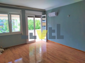 (Προς Πώληση) Κατοικία Διαμέρισμα || Αθήνα Νότια/Άλιμος - 75 τ.μ, 2 Υ/Δ, 175.000€