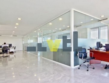 (Προς Ενοικίαση) Επαγγελματικός Χώρος Γραφείο || Αθήνα Νότια/Γλυφάδα - 140 τ.μ, 2.500€