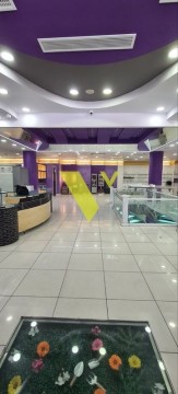 (Προς Ενοικίαση) Επαγγελματικός Χώρος Κατάστημα || Αθήνα Νότια/Γλυφάδα - 580 τ.μ, 10.000€