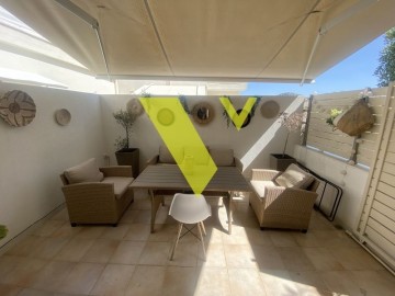 (For Rent) Residential Apartment || East Attica/Vouliagmeni - 105 Sq.m, 3 Bedrooms, 1.300€