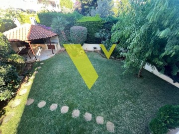 (Προς Ενοικίαση) Κατοικία Μεζονέτα || Ανατολική Αττική/Βούλα - 178 τ.μ, 4 Υ/Δ, 2.500€