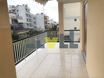 (Προς Πώληση) Κατοικία Διαμέρισμα || Αθήνα Νότια/Γλυφάδα - 148 τ.μ, 4 Υ/Δ, 390.000€
