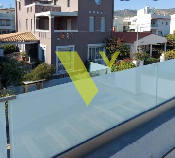 (Προς Ενοικίαση) Κατοικία Μονοκατοικία || Ανατολική Αττική/Βάρη-Βάρκιζα - 150 τ.μ, 3 Υ/Δ, 2.200€