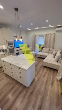 (Προς Πώληση) Κατοικία Διαμέρισμα || Αθήνα Νότια/Γλυφάδα - 54 τ.μ, 1 Υ/Δ, 320.000€