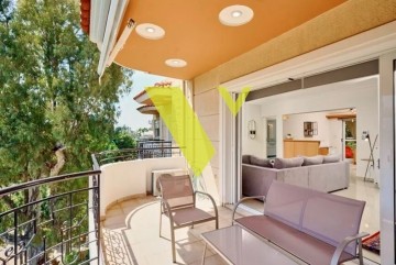 (Προς Ενοικίαση) Κατοικία Διαμέρισμα || Αθήνα Νότια/Γλυφάδα - 135 τ.μ, 3 Υ/Δ, 2.200€