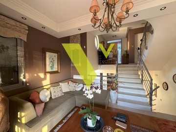 (For Sale) Residential Maisonette || East Attica/Voula - 225 Sq.m, 4 Bedrooms, 1.300.000€